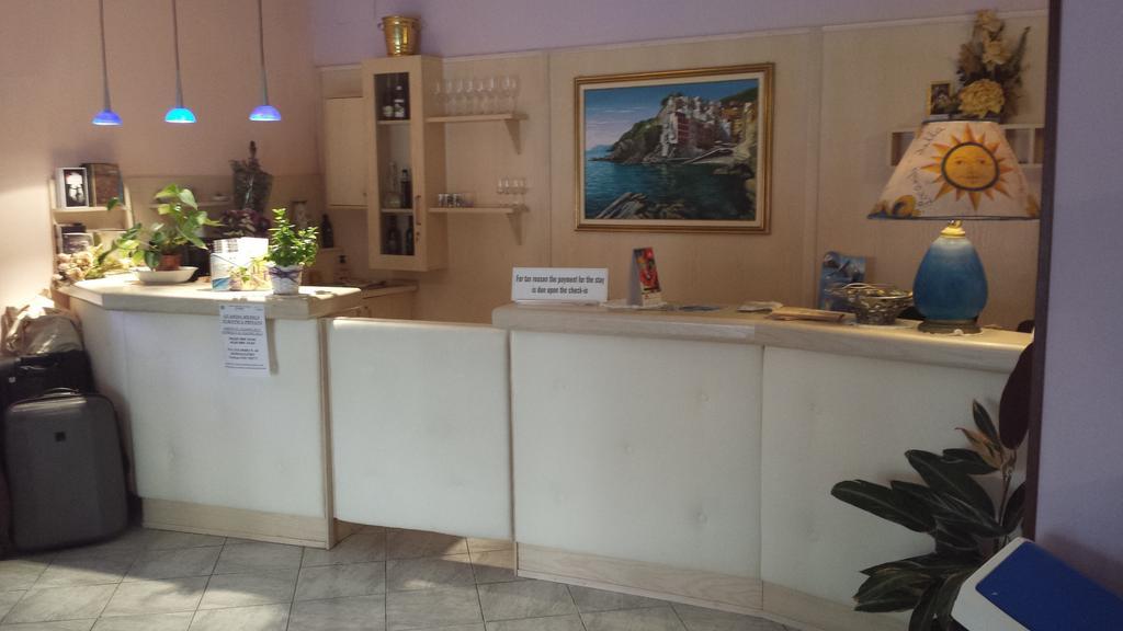 Locanda Dalla Compagnia Riomaggiore Exterior foto