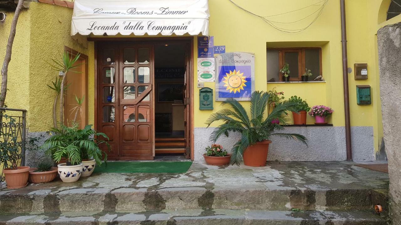 Locanda Dalla Compagnia Riomaggiore Exterior foto