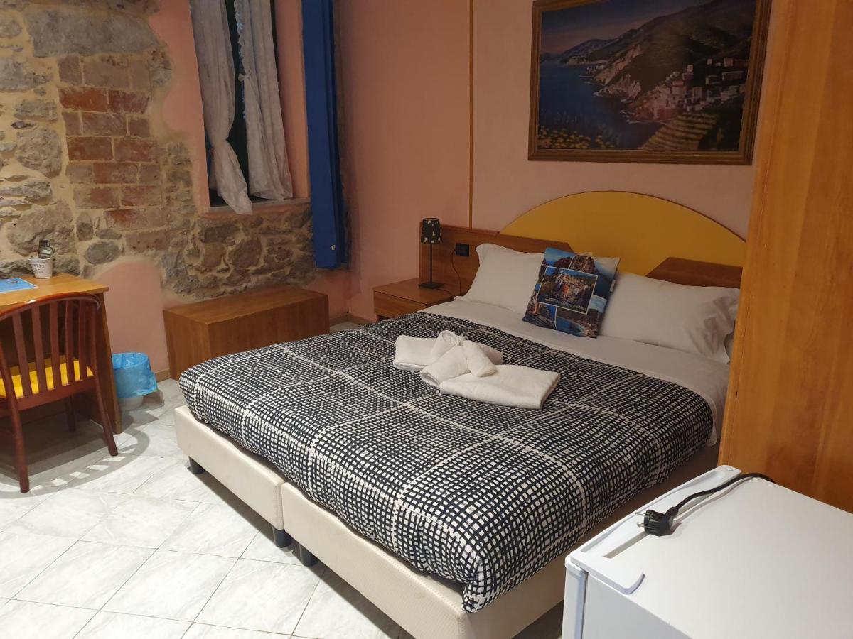 Locanda Dalla Compagnia Riomaggiore Exterior foto